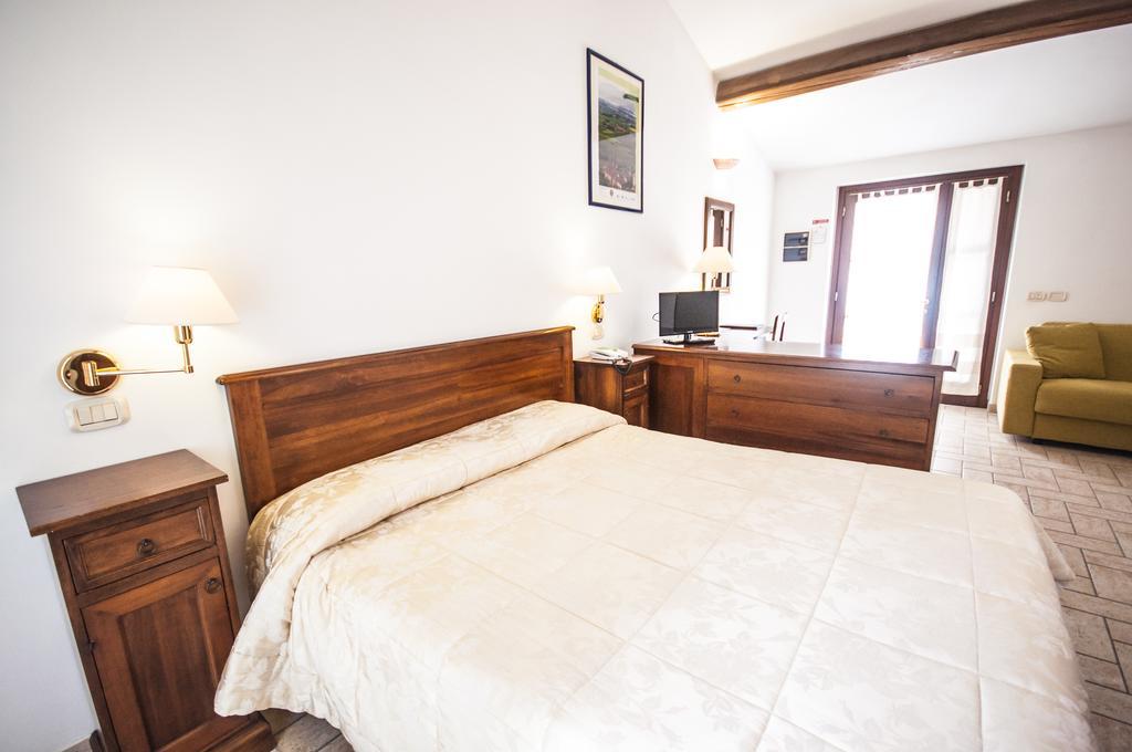 Le Macerine Hotel Castiglione del Lago Exterior photo